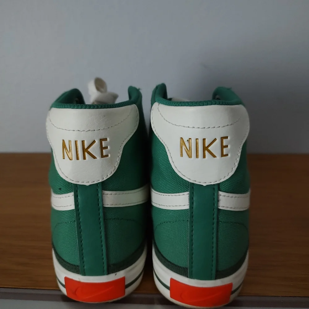 Nike Court Legacy Canvas Color Green White Men’s Size 8 Looks New